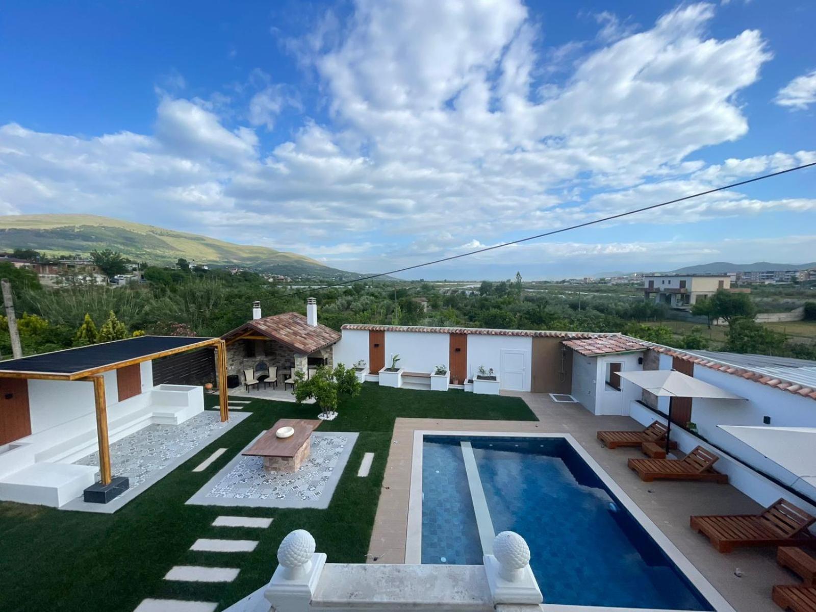 Villa Lejzo - Swimming Pool Берат Экстерьер фото